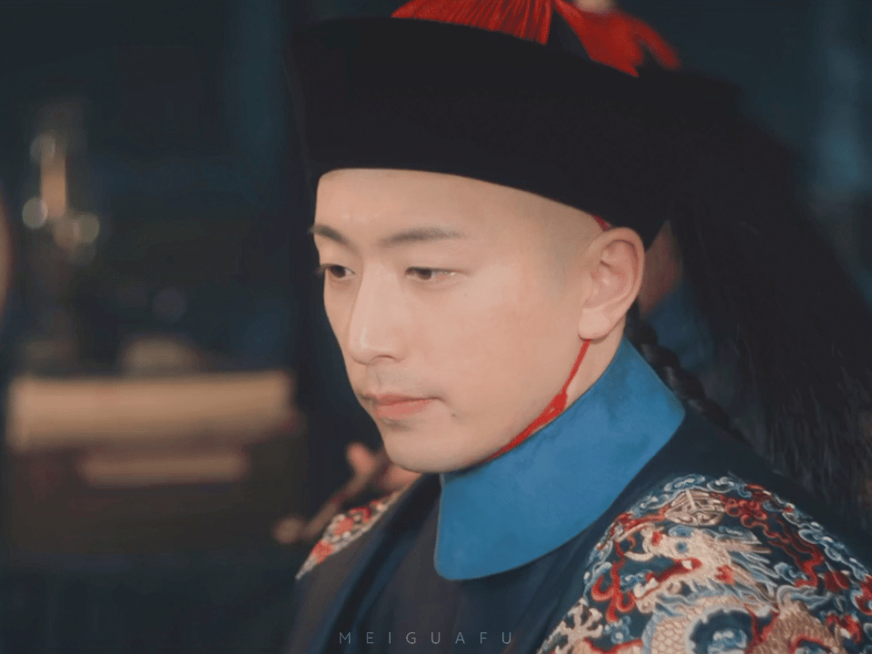 别说，白客演晚清王爷演的挺好的，扮相也特别适合，说不来到底是哪里那么适合的适合！