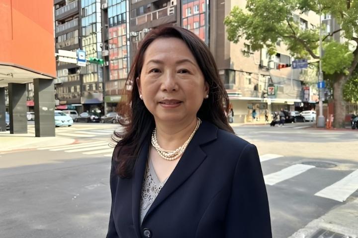 徐春莺台湾身分不保？台湾陆委会：检讨其在台定居资格梅花新闻网高陆/综合报导