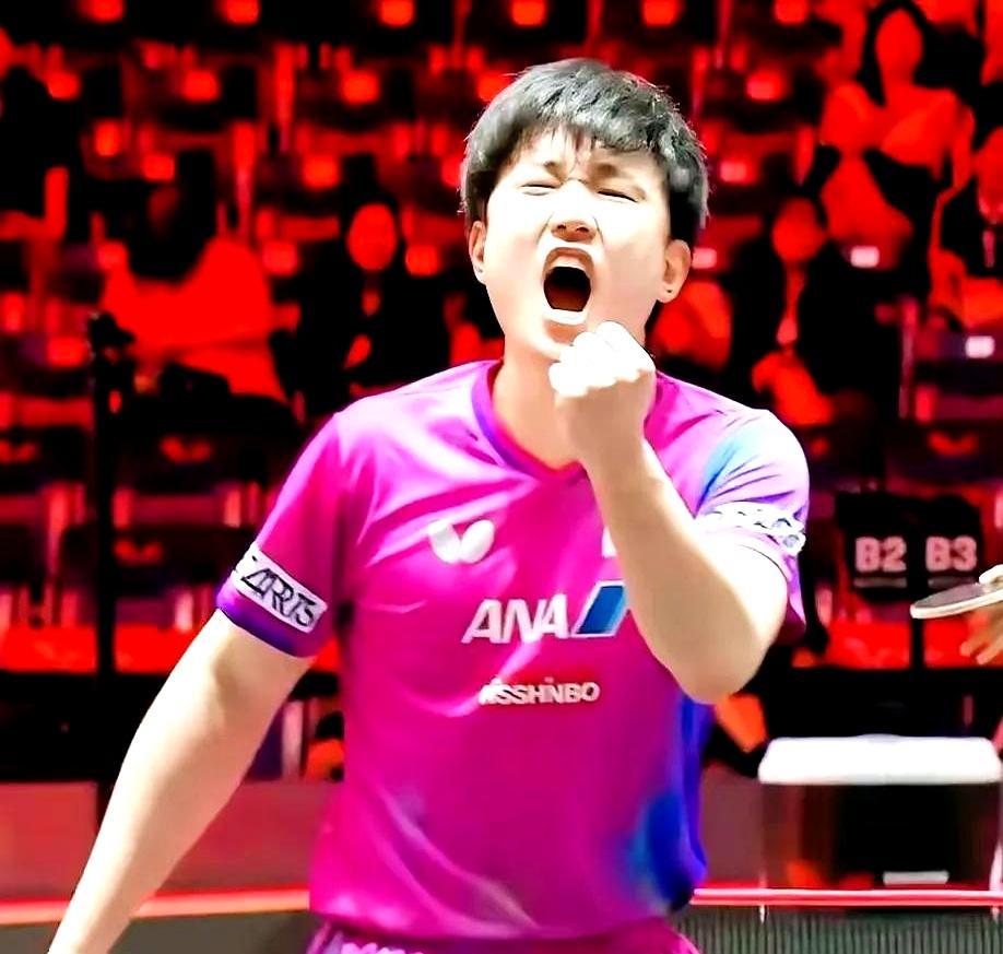 张本智和赢球就吼叫？那只是他最小的毛病。真正让他赢球的秘密，是他每打一个球，都会