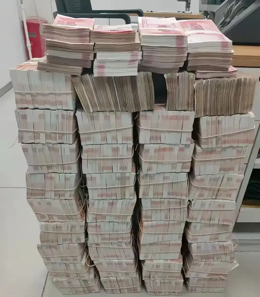 40岁，一儿一女，这点可以躺平了吗？