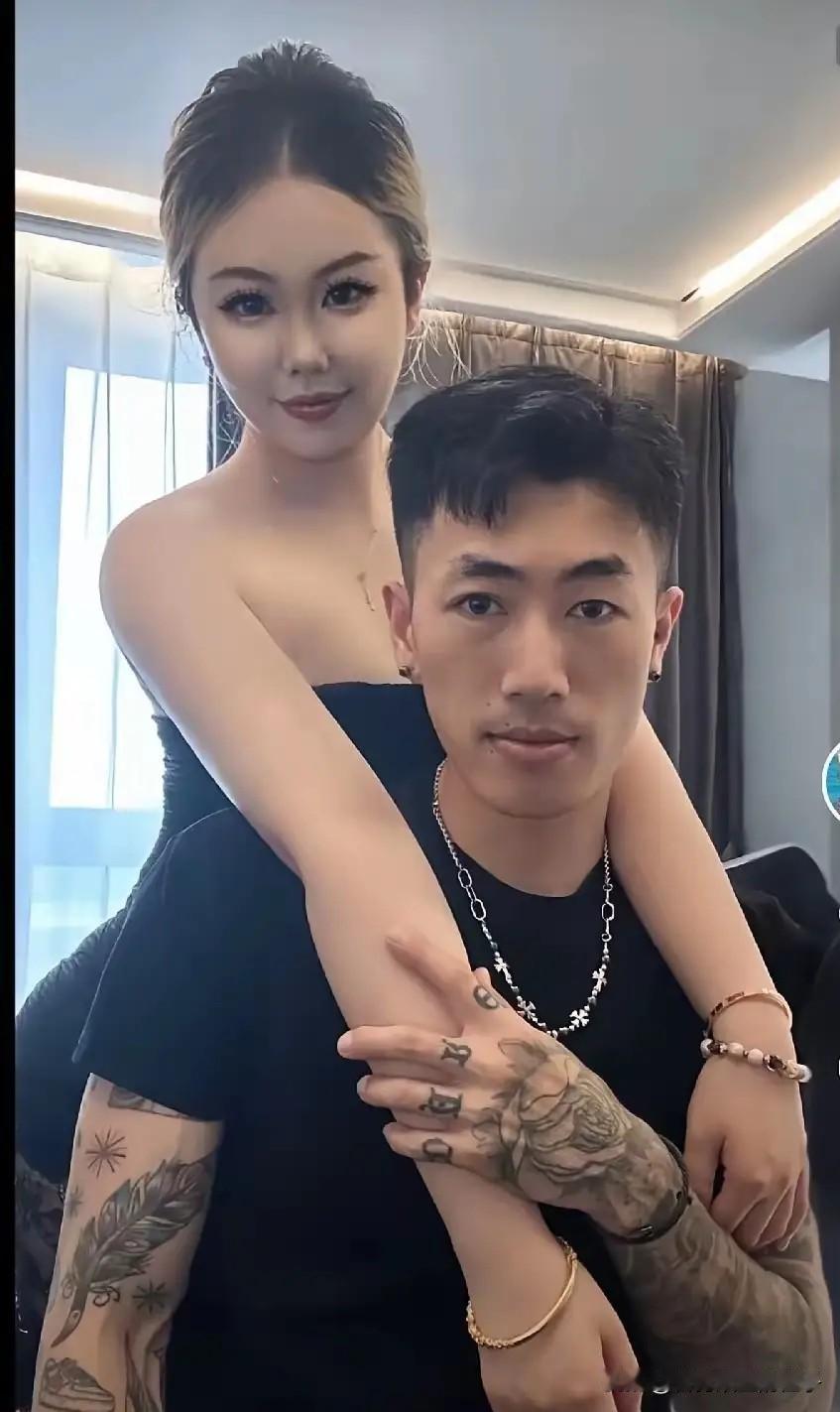 悲剧了！青岛女护士炫耀男友陪值夜班，后续处理结果来了，青岛卫健委通报，该护士