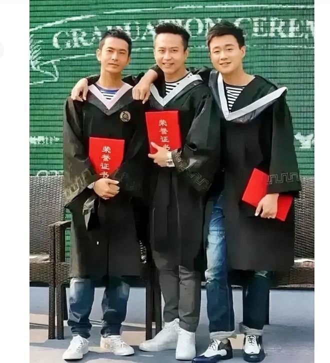 邓超、佟大为、黄晓明身高都是180？​​​