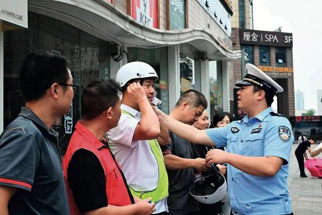 纵容"马路杀手", 谁在骗谁?