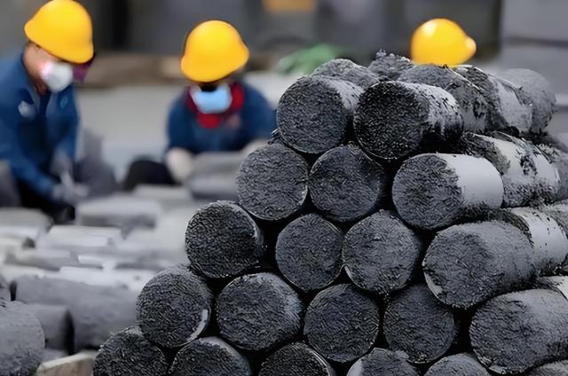 顶风作案，1200吨国家管制石墨弄到美国，这胆儿真是肥上天了！4月24