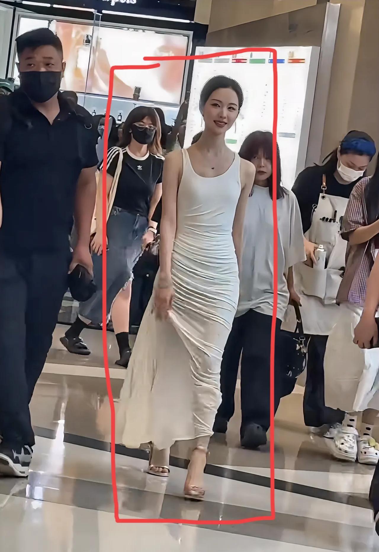 陈都灵人气也太高了，现场美的让人无法呼吸！
