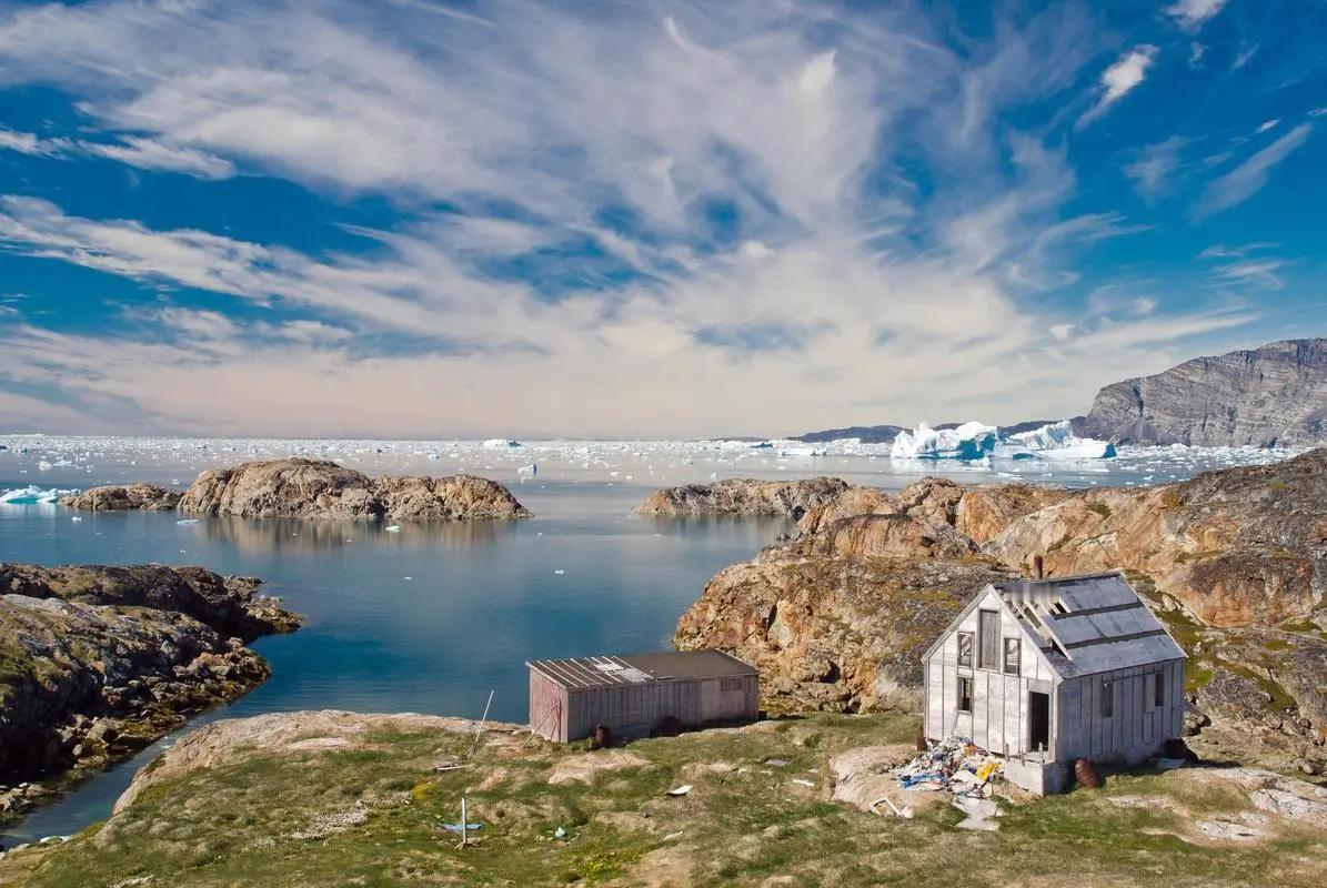 胜了？对于格陵兰岛，特朗普已经彻底的放弃了对丹麦、英国等八个国家，因为反对特朗