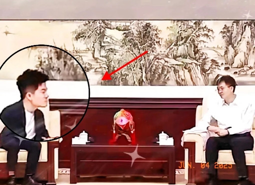 万万没想到董宇辉被广西领导接见的消息一爆，估计聂圣哲得直拍大腿！当初言辞犀