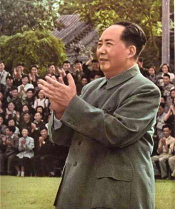 毛泽东为38岁未婚警卫沈同举办婚宴，沈同慌张表示自己差点就要非法同居了！19