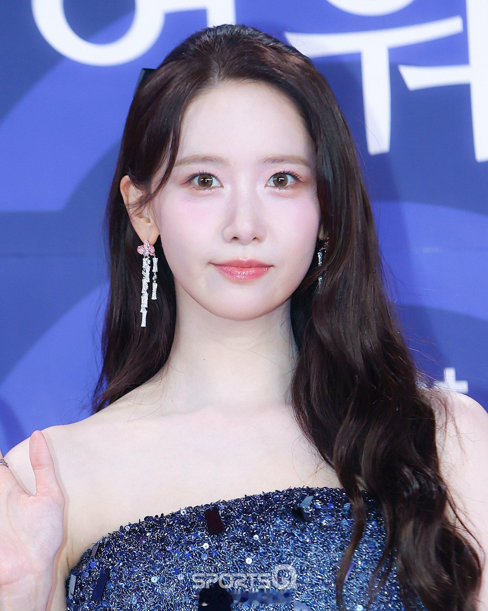 blingbling妆容今天的林允儿​​​