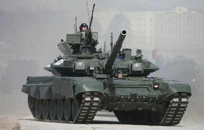 每天认识一件兵器俄罗斯T-90主战坦克T-90坦克是俄罗斯于20世纪90年代研