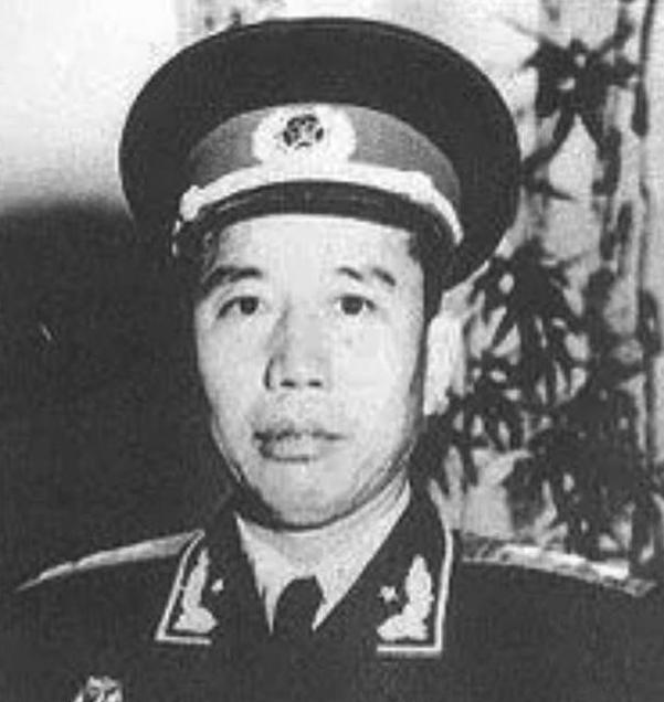 1951年，原马家军改编的解放军7师，部分官兵发动叛乱。王震叫来7师师长，质问：