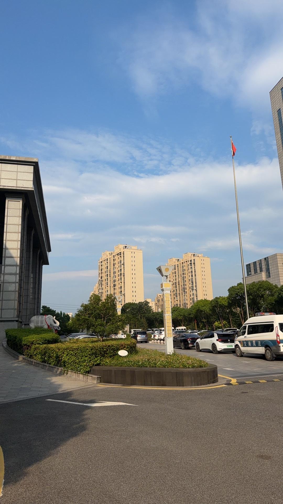 苏超的热度为什么比起去年怎么减了？为什么没那么多人关注了？我可以一针见血的指出就