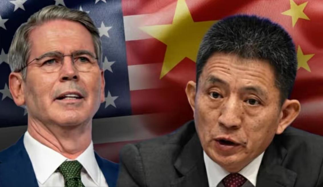 习惯了别人对他点头哈腰的贝森特，显然适应不了我们的强势。那位西装笔挺，戴着金丝眼