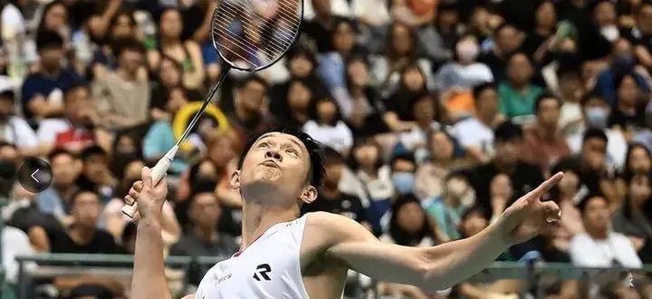 海露公开赛的首轮结束后，中国台湾男单选手就只剩下戚又仁这个独苗。他的队友们都被