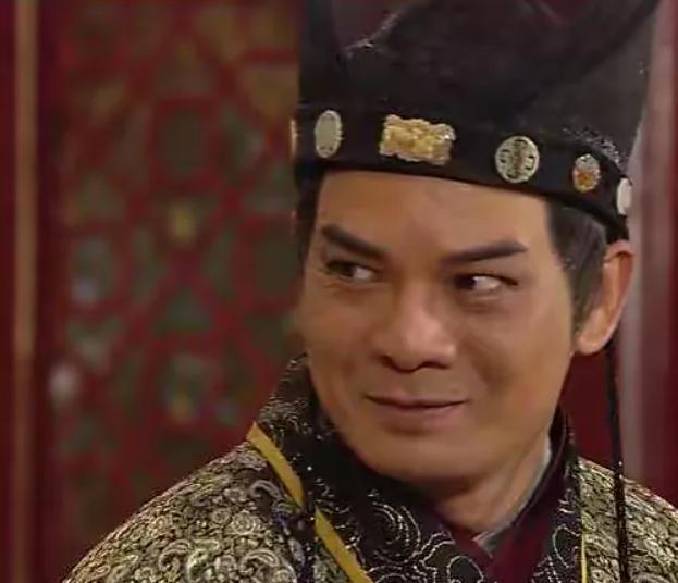 1510年，明武宗亲自出马，抄没大太监刘瑾的家，搜出黄金250万两，白银5000