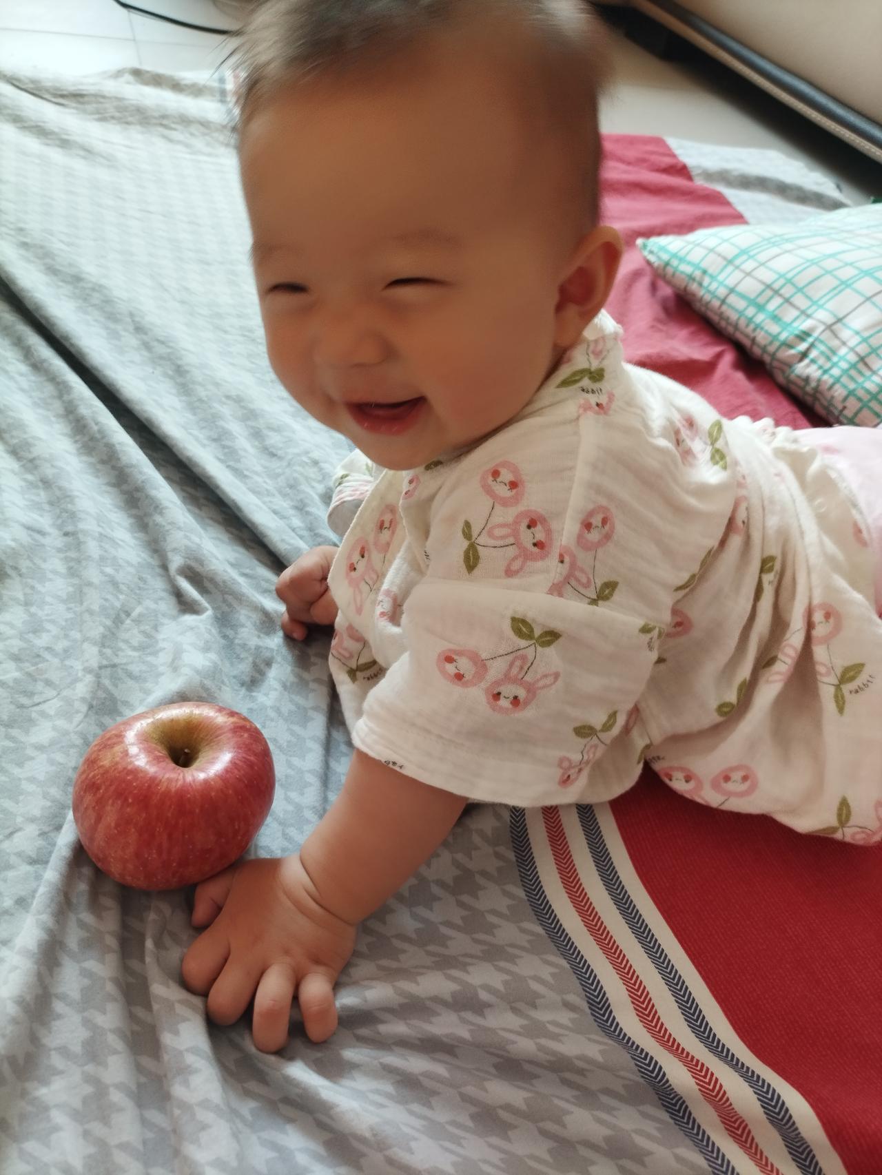 最近被一段话狠狠的共情：“做父母，先修好自己的场”。《道德经》中，书上有这么
