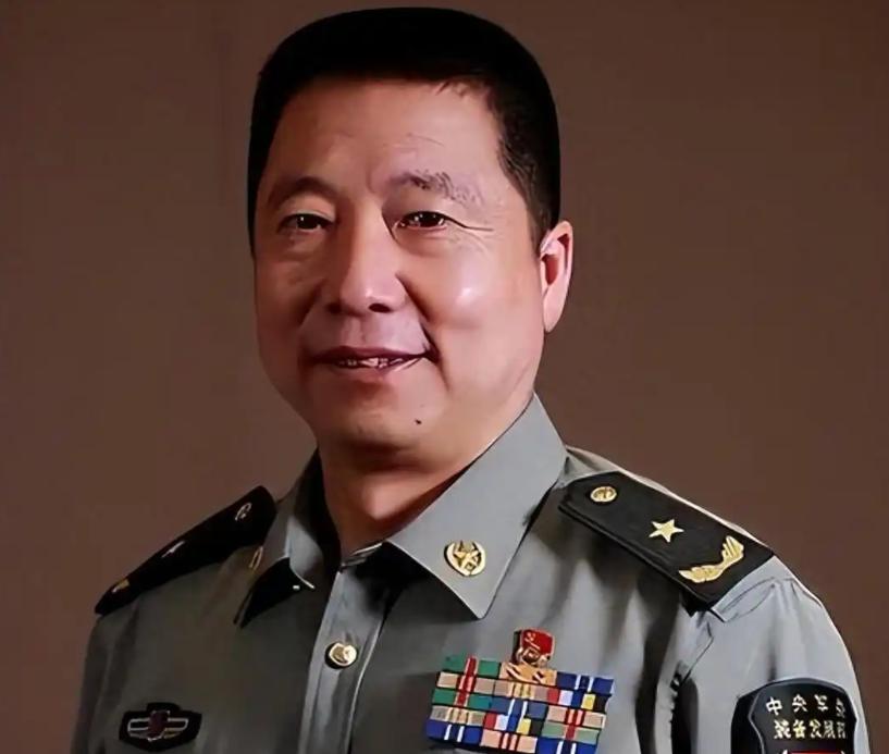 18年过去了，航天英雄杨利伟依然是少将。很多人不平：为何不升中将？说句实话，真