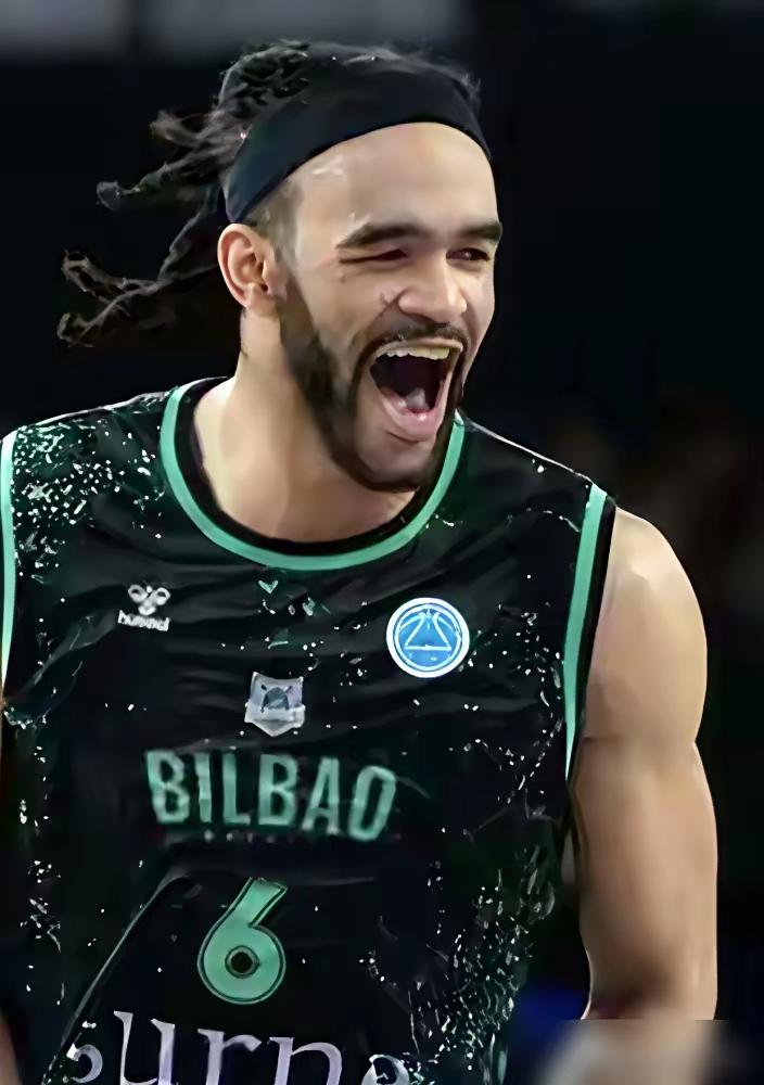 CBA山东队用55万美元年薪签的第四外援琼斯，没有随山东队出来打球，回去了。​