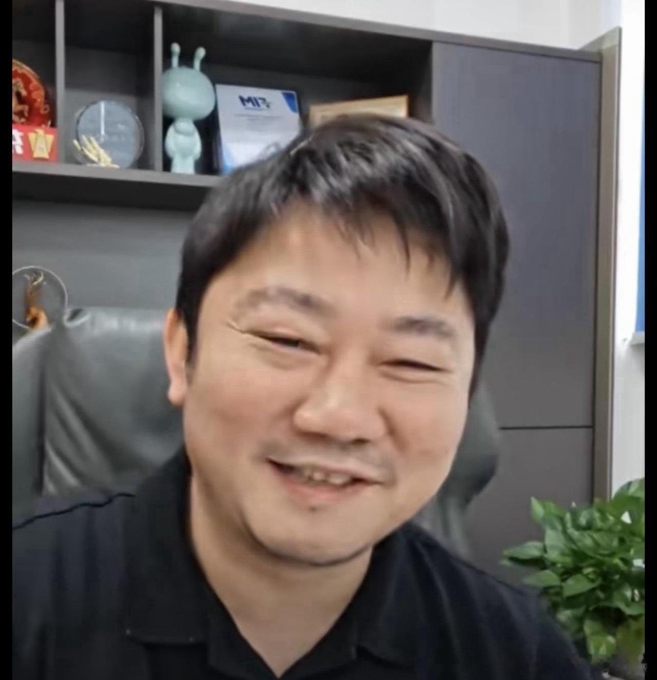 张雪：现在负债近1亿！儿子要200块我都没有1个月内就能全部还清张雪机车创始人