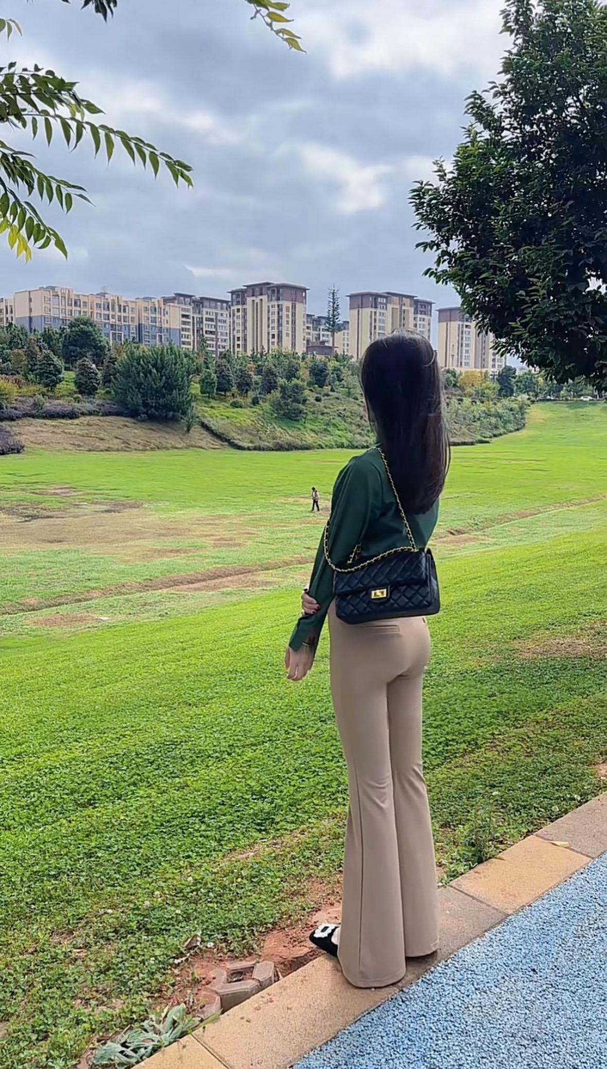 带你走进大山深处看美丽景色