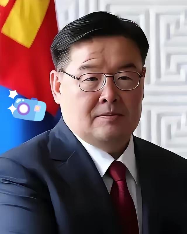 蒙古总理又下台！蒙古国总理赞丹沙塔尔辞职了，说白了就是蒙古国亲华派和亲西方派的斗