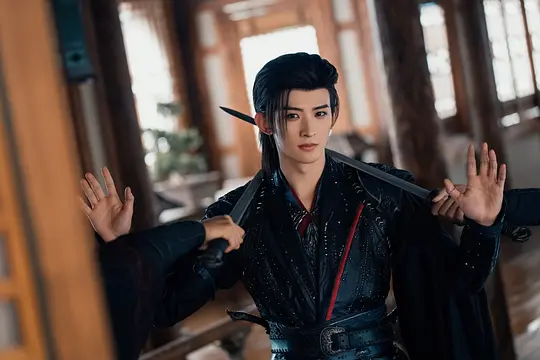 负责任的说，《暗河传》绝对是今年最好看的剧前三。如今的古装剧，像这么纯粹的