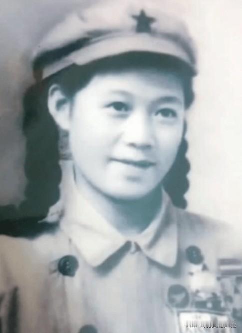 “上甘岭战役”伤员救治所里，一个遍体鳞伤的排长因尿不出来尿，憋得脸色通红，一直呻