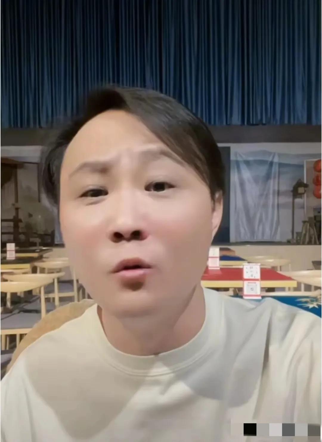 闫云达彻底的怒了。他说郑好的女王大人肥三，把坏事儿都做绝了，弄了一个举报小组，