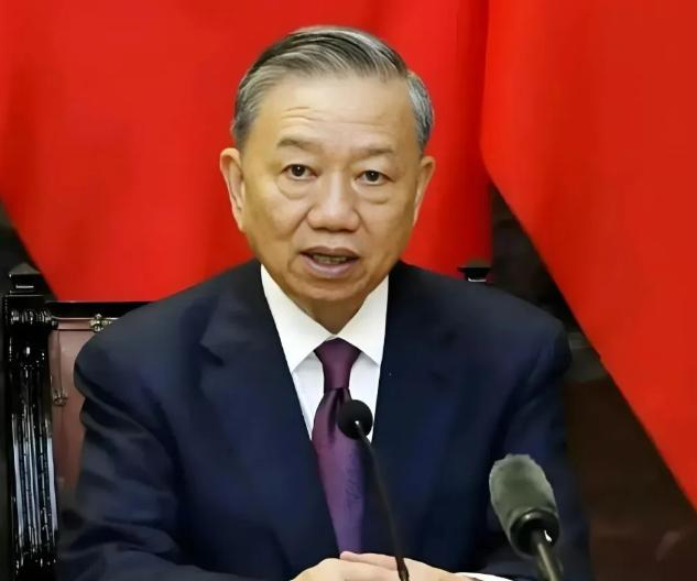 砸了700多亿，就是为了不看越南的脸色！下月平陆运河通航，越南真坐不住了。过去西