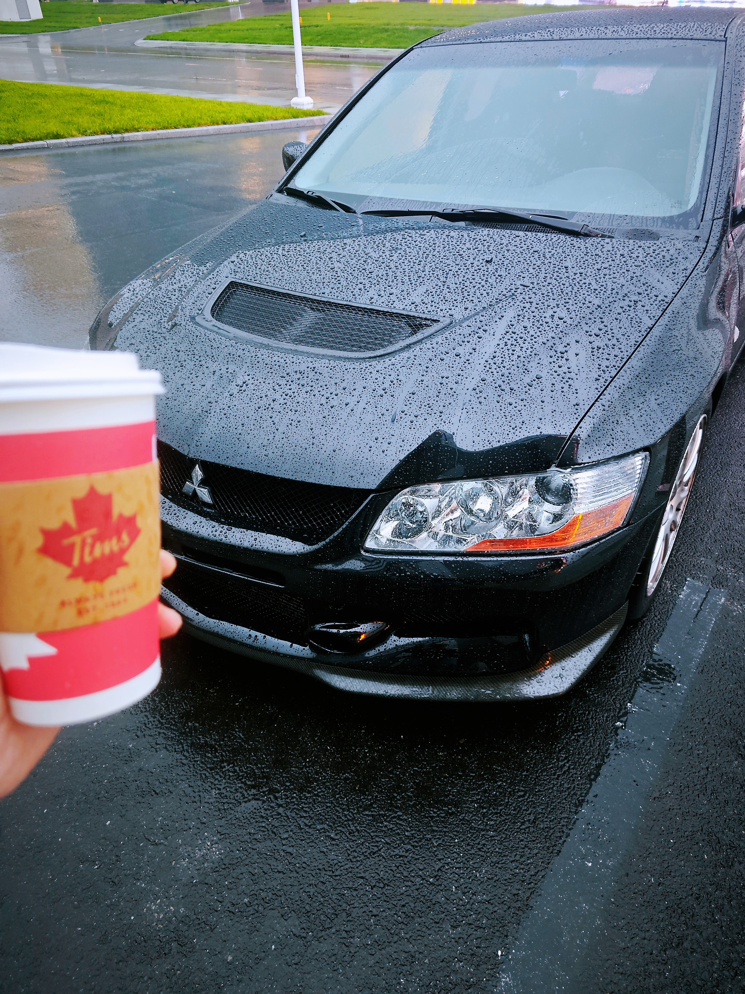 翻新后看着挺帅开着老破车回家​​​