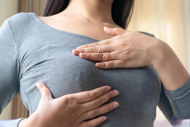 男人经常吮吸女性乳房会影响健康吗？提醒：别再对妻子这样做了！ “你轻点不行吗