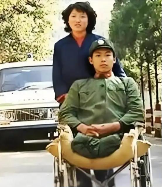 1986年，一名21岁的战士从前线归来后荣立一等功，却主动向农村老家的未婚妻提出