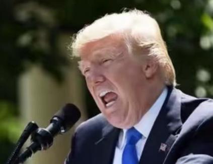 特朗普曾在采访中说过这样的一番话：如果中方收复台湾，那么我就会下令轰炸中国，这是