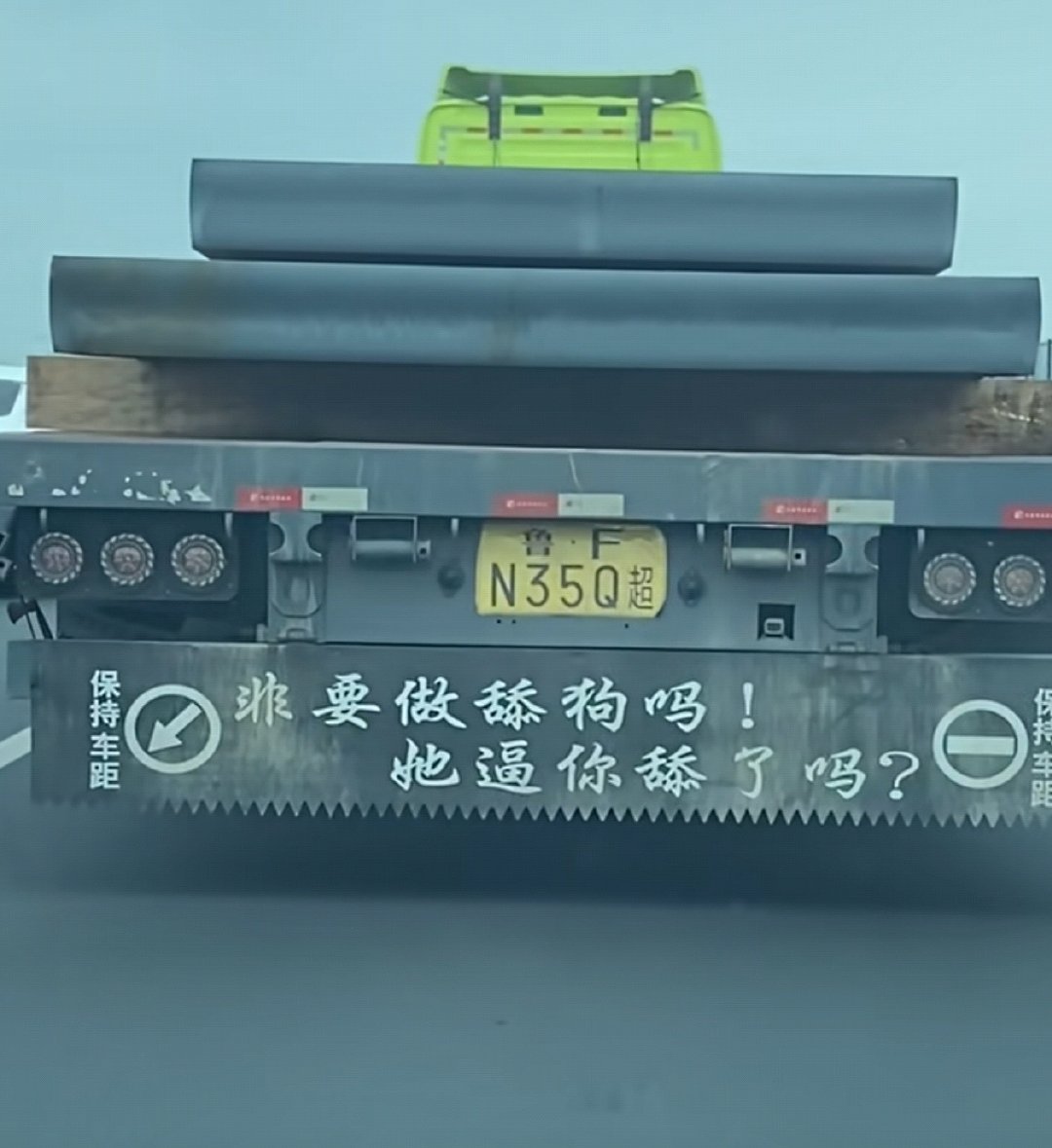 AI目前最大的问题，从三年前的OpenAI爆发，资本开支不断放大，但是收入端却出现token连续降价