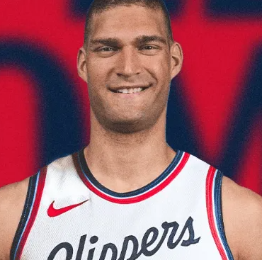 泰伦-卢在今日接受了采访，谈到了布鲁克-洛佩斯近期重新进入轮换的情况。泰伦-卢