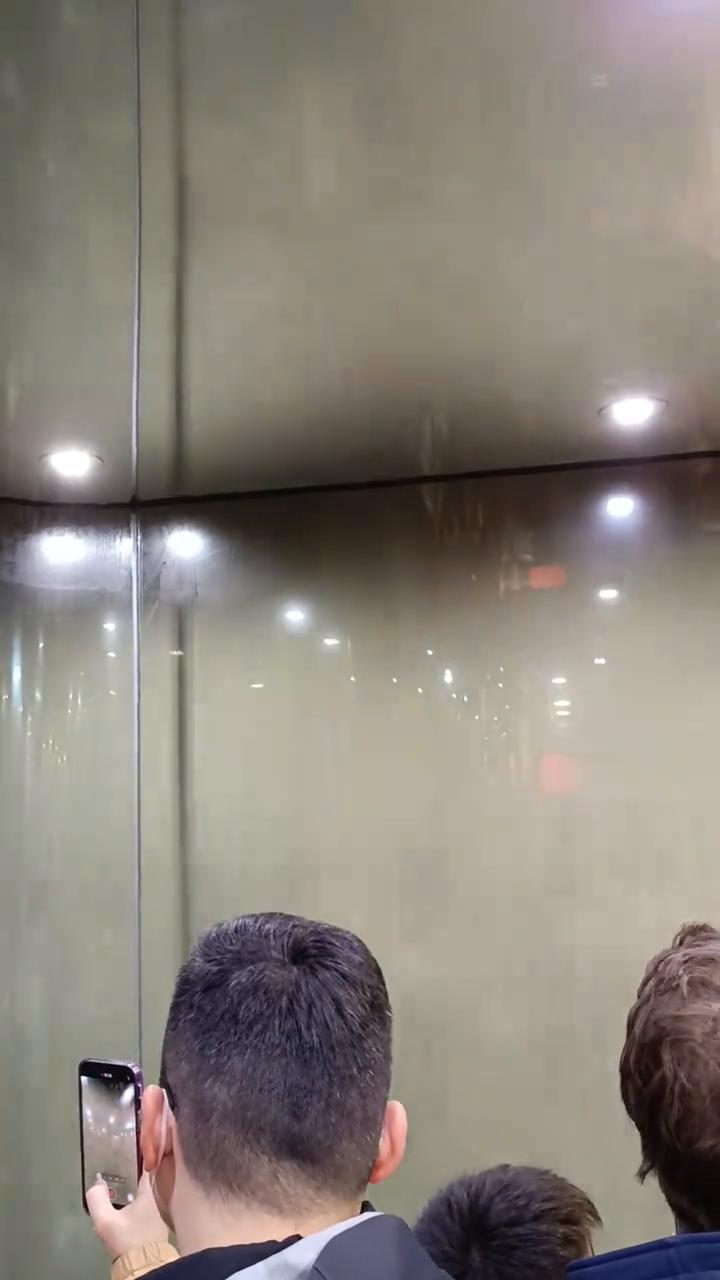 百龙天梯。百龙天梯，三百一带入世界自然遗产的核心袁家界风景区。百龙天梯以最高户