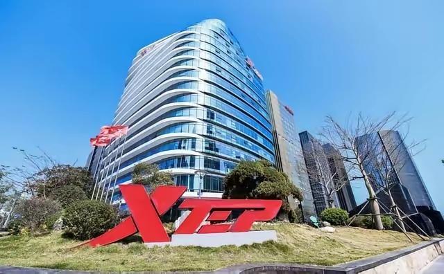 2024年泉州上榜民企500强17家，连续24年地级市第一。数据很硬，但另一个数