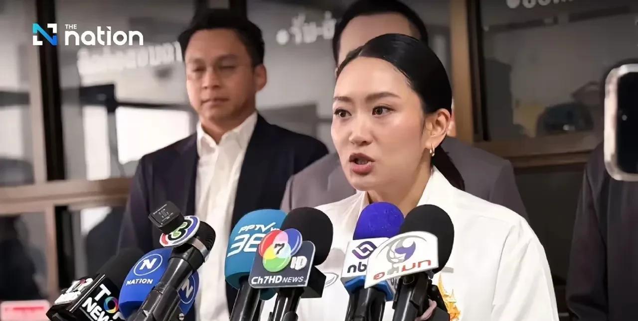 佩通坦真是奇葩，就这么急着出来咬洪森一口？她一个文化部长竟然召开新闻发布会谴责柬