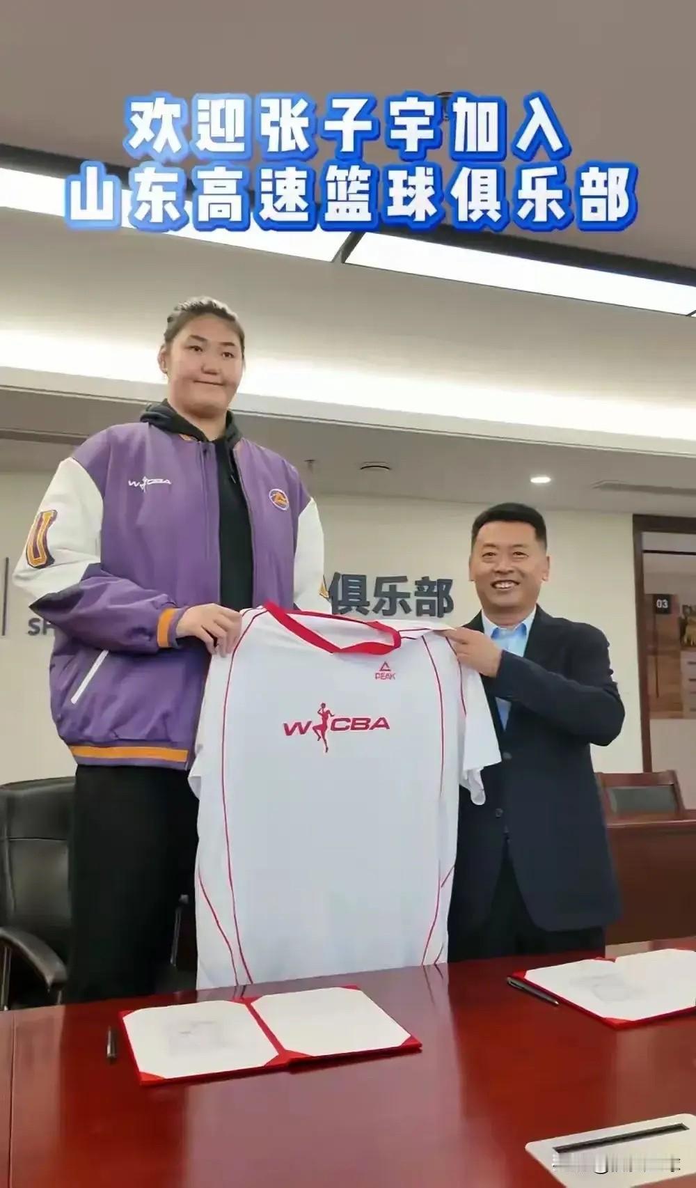 男篮溃败的“教训”：不要依赖张子宇！男篮溃败的根本原因，输给了3分，输给