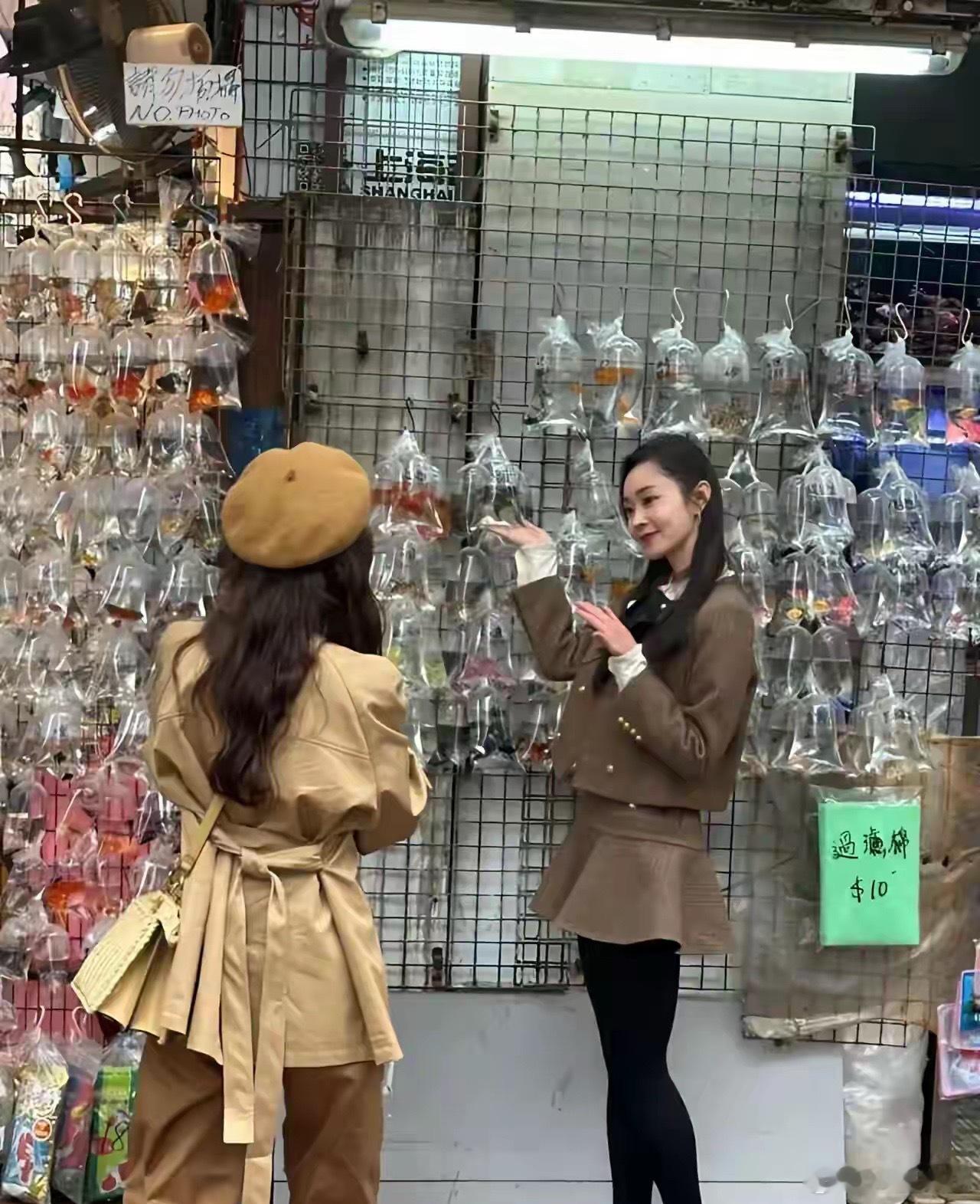 事实证明，裤子比裙子好看啊