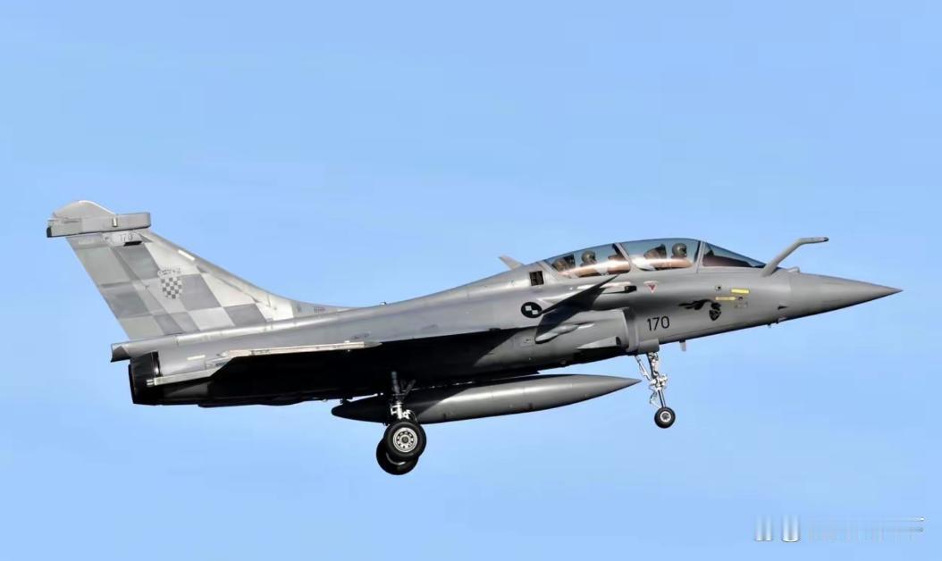俄罗斯专家首次向媒体打破沉默，他以为阵风战斗机是一款优秀的战斗机，并不比歼10C