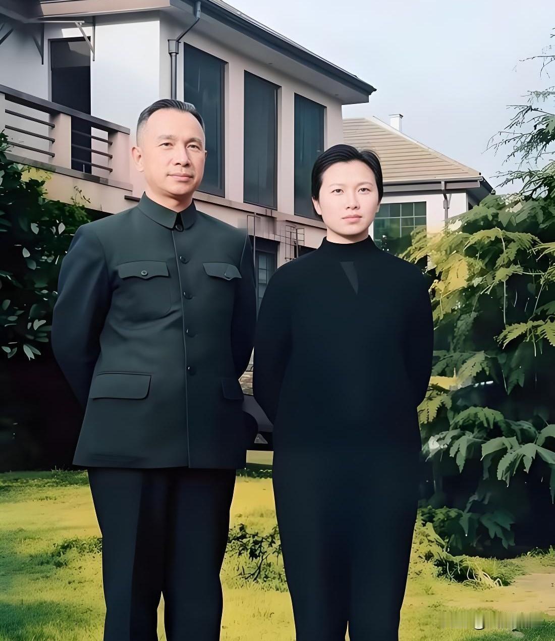 很多人都好奇粟裕大将的夫人是什么模样，这张1952年的老照片给出了答案。时年29