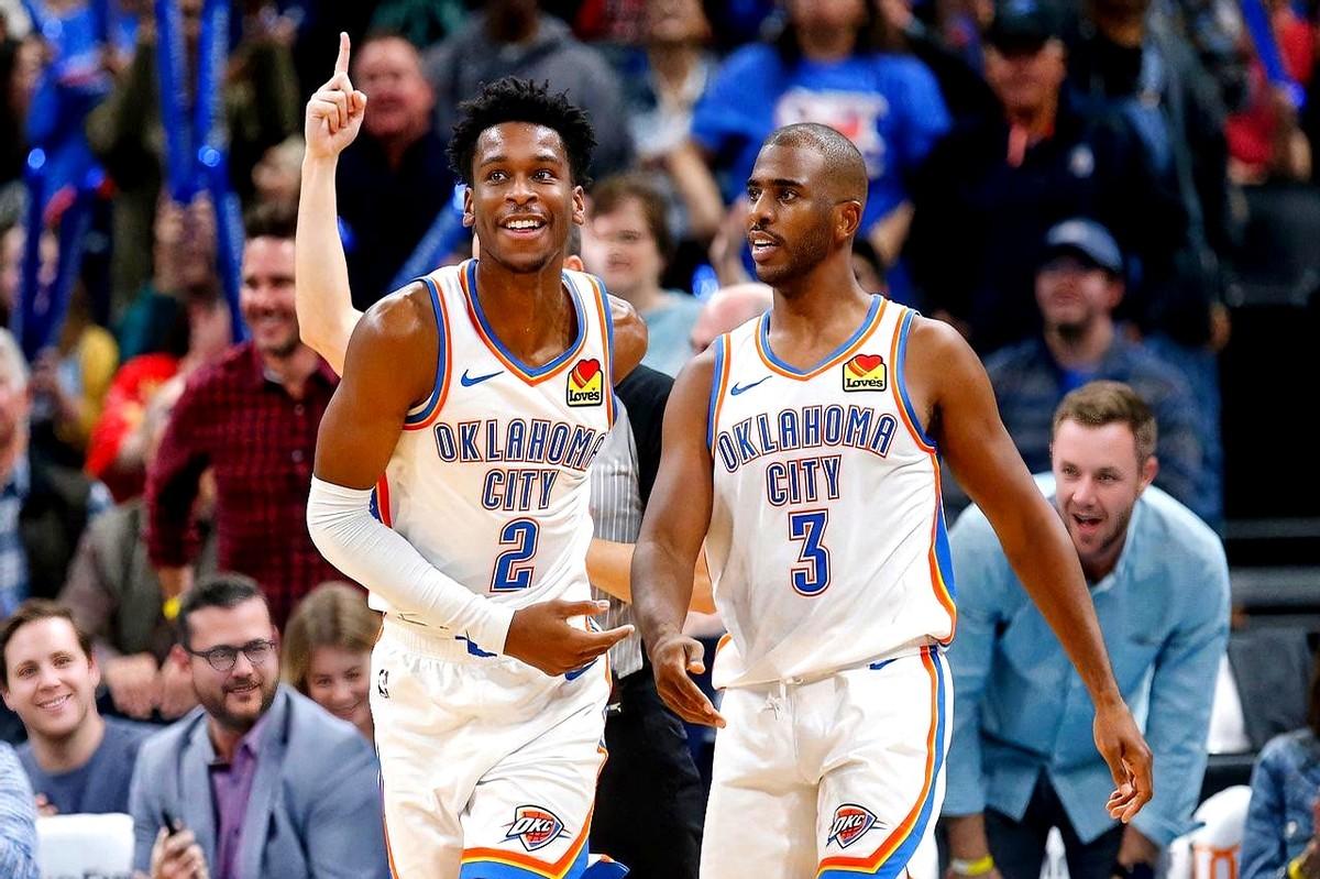 哈登：老炮，下一站准备去哪啊？？？两人聊起保罗的下家选择，保罗坦言难自主决定