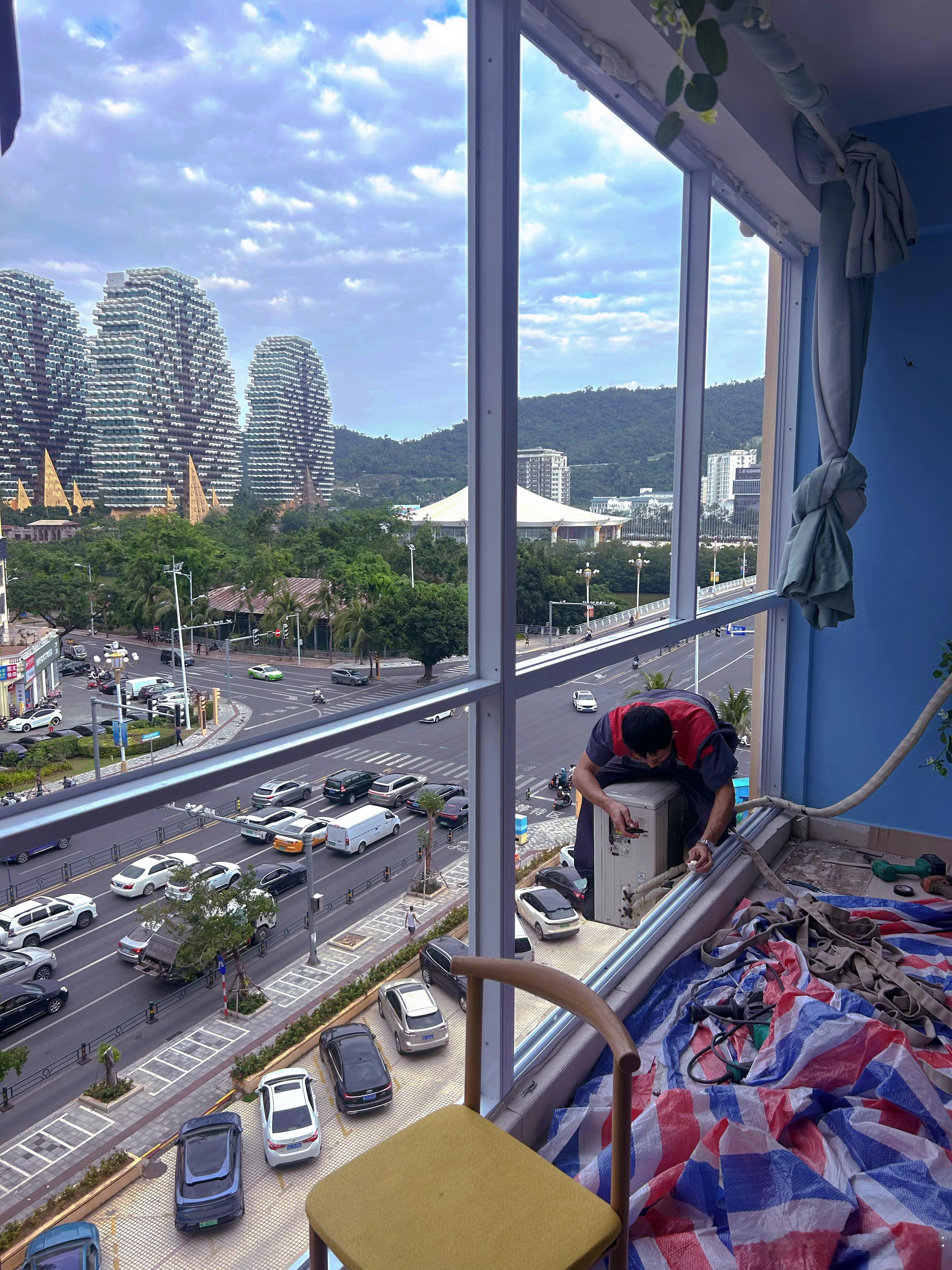 用自己的努力把工作和生活环境变好的感觉很不错站在这样的城市夜景前已经觉得自己是人