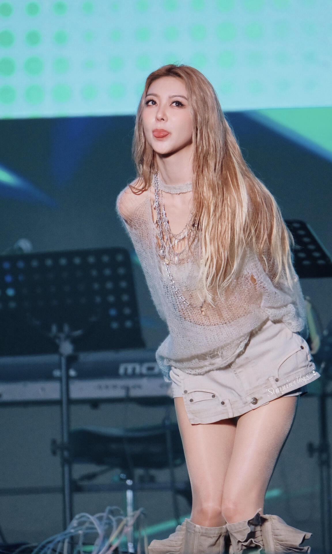 薛凯琪 x 演唱会舞台生图·丝袜女神😘