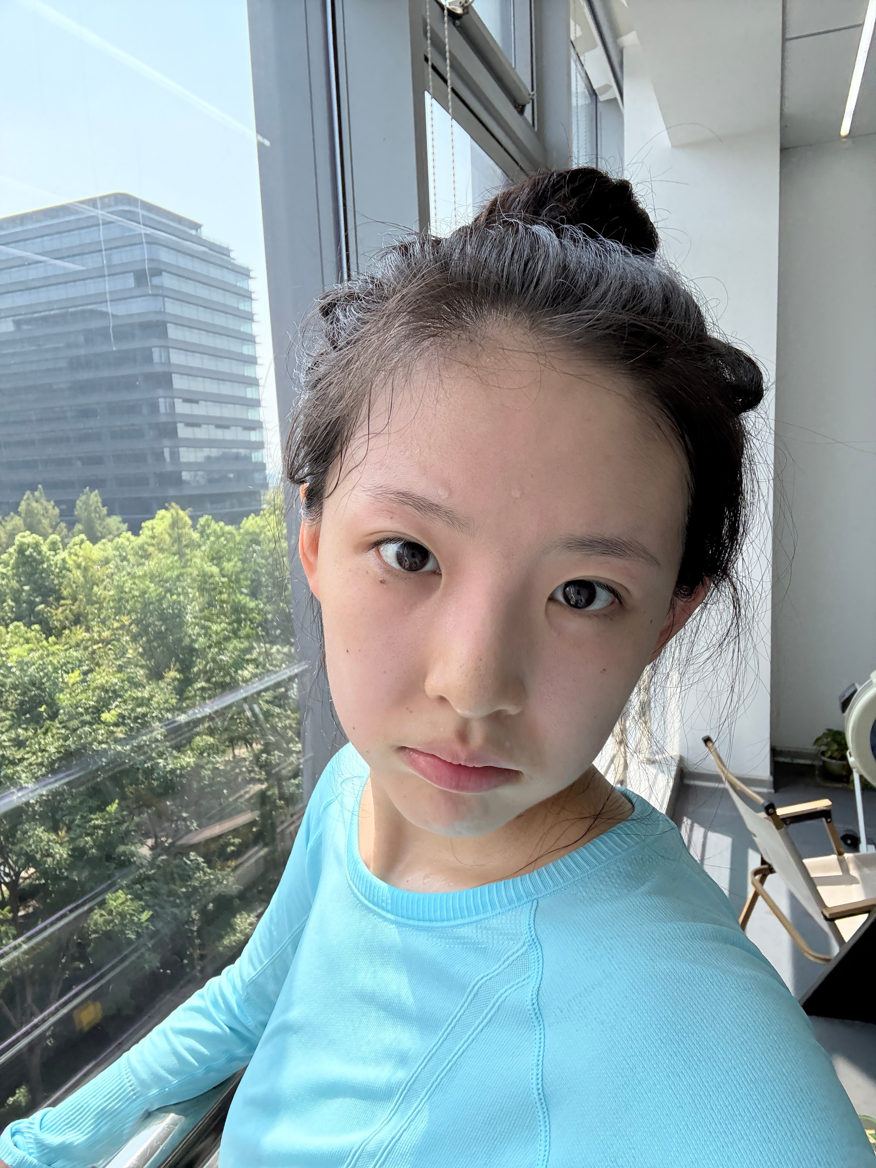 笑鼠没练腹因为刚吃完没多久哈哈哈哈练了背和手臂啦啦啦然后爬坡又暴汗​​​