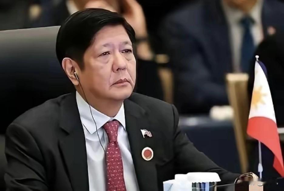 这下出名了，不仅中国，连全世界都知道了！媒体问某东方大国是否援助正遭受“凤