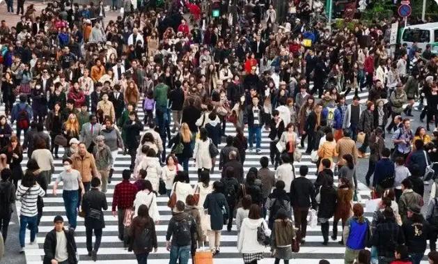 生育大局定了？如果没有意外，明年中国出生人口或将迎来大的变化。 2025年全