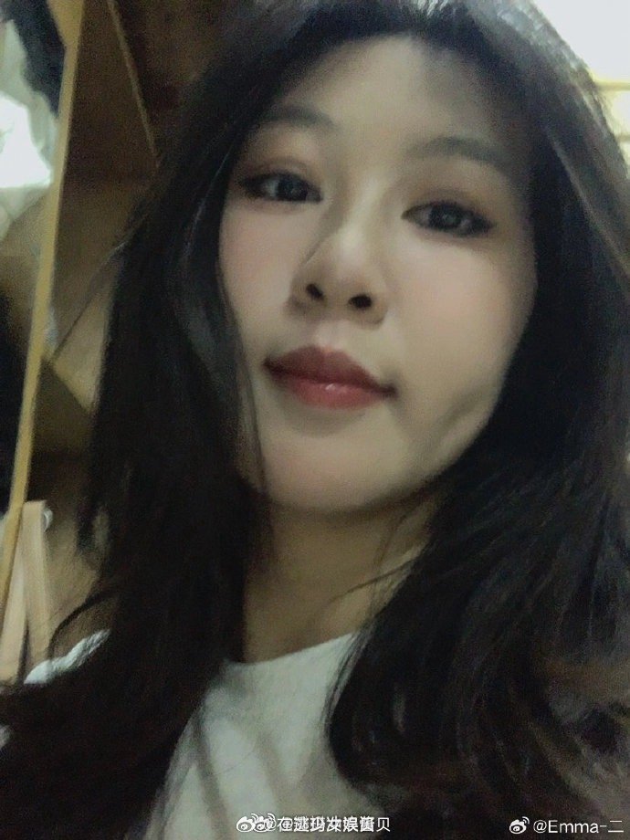 网友仿妆杨紫，不看id还以为就是杨紫本人