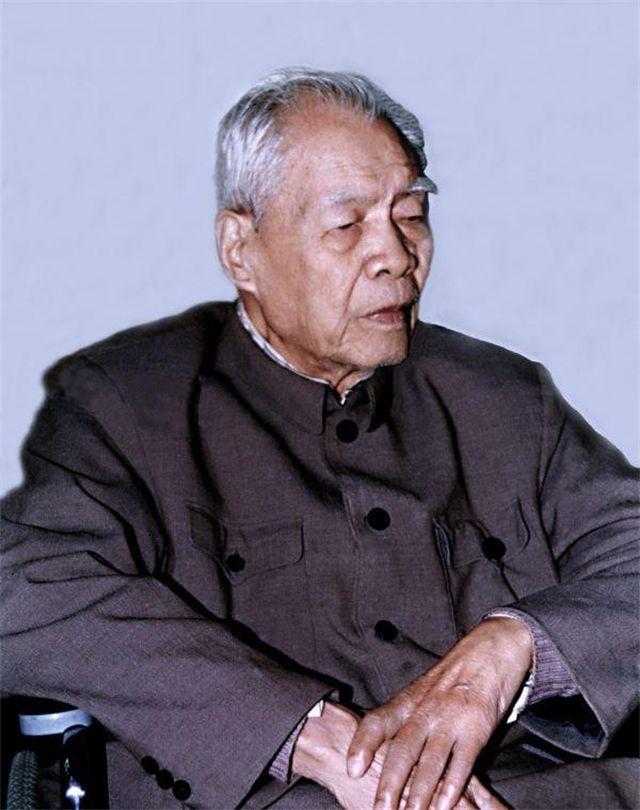 这位开国上将，毕业于黄埔军校，参加过秋收起义，建国后，担任过西北军区副司令员、第
